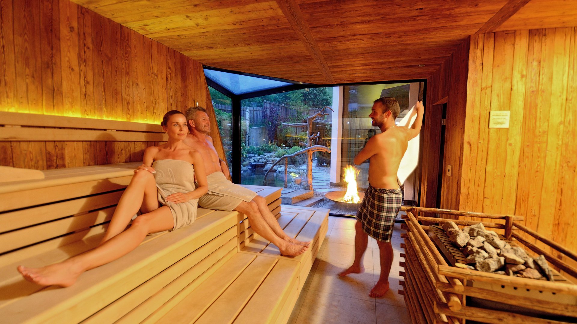 Ihr Resort mit Sky Sauna in Südtirol Ihr Resort mit Sky Sauna in Südtirol