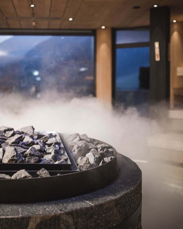 Die Pools und Saunen des STROBLHOF Die Pools und Saunen des STROBLHOF